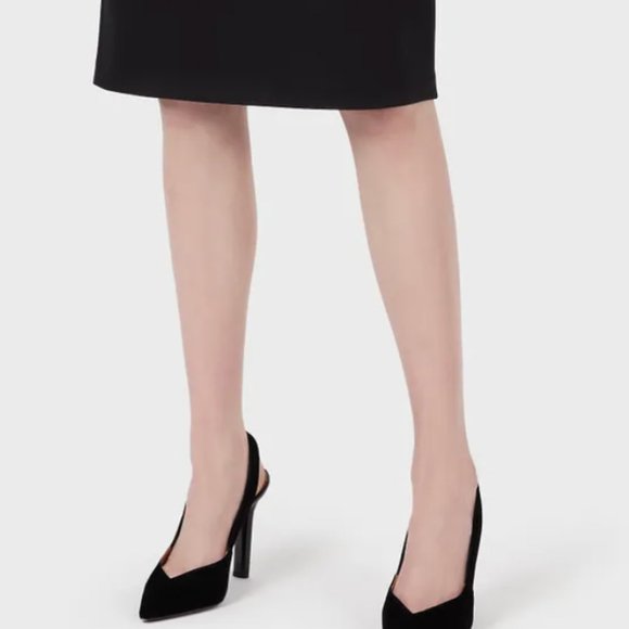 Emporio Armani classic wool pencil skirt with slight stretch - Picture 4 of 7